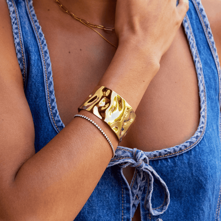 Golden Elegance Cuff