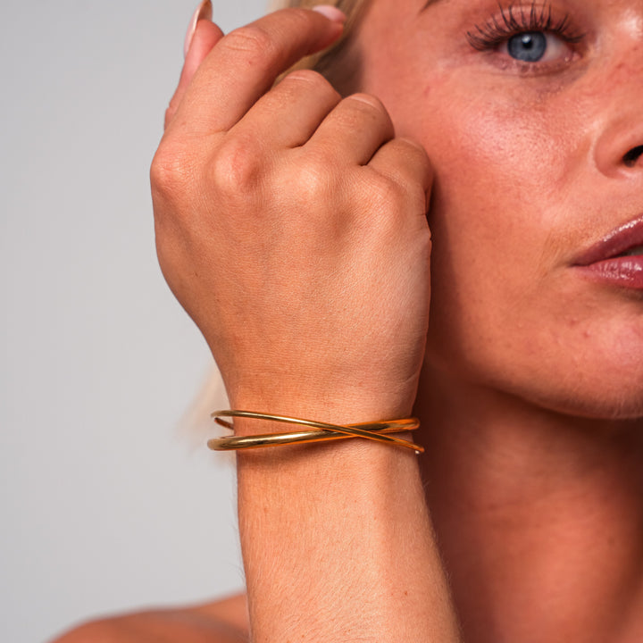 Eva Elegance Bracelet
