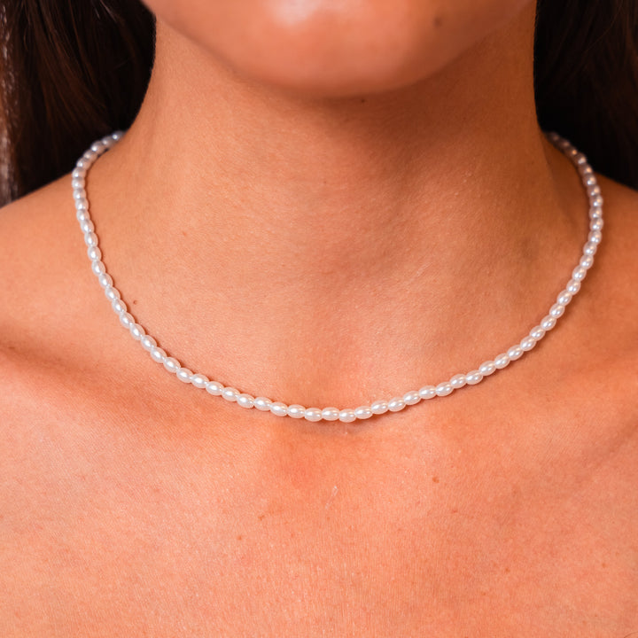 PearlGlow Necklace