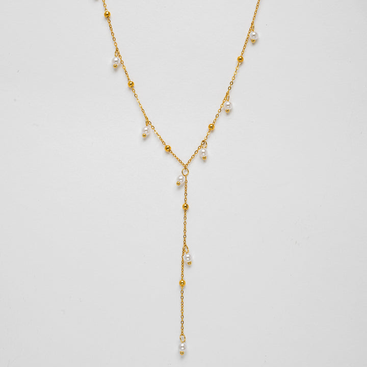 Elegant Pearl Drop Necklace