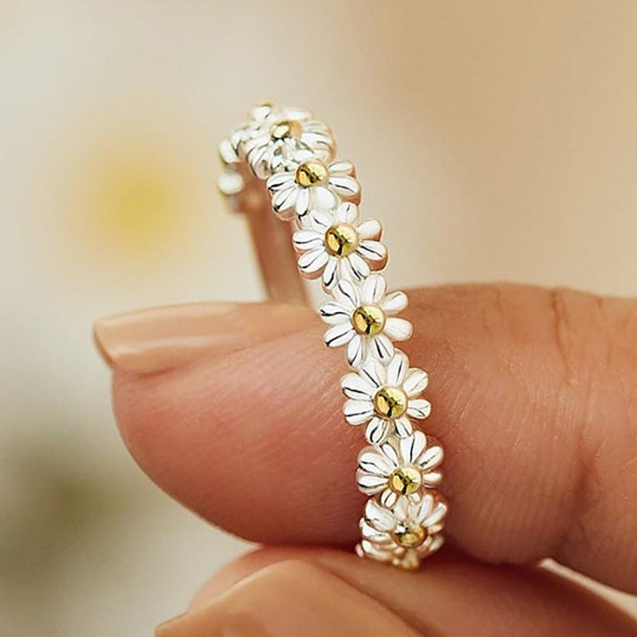 Éclat de Marguerite : Bague Ajustable Émaillée