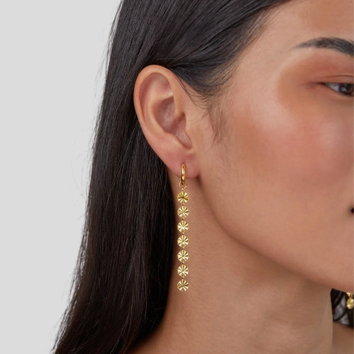 Amari Radiance: Dazzling Disc Earrings