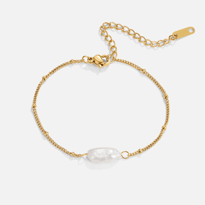 Atasha's Enchanted Pearl Bracelet