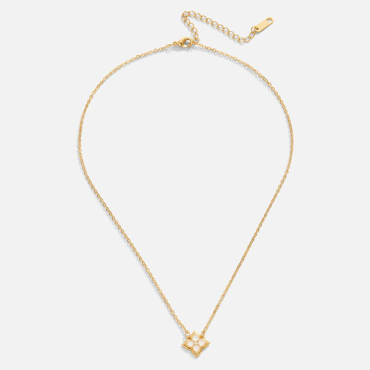 Enchanting Dalia Clover Charm