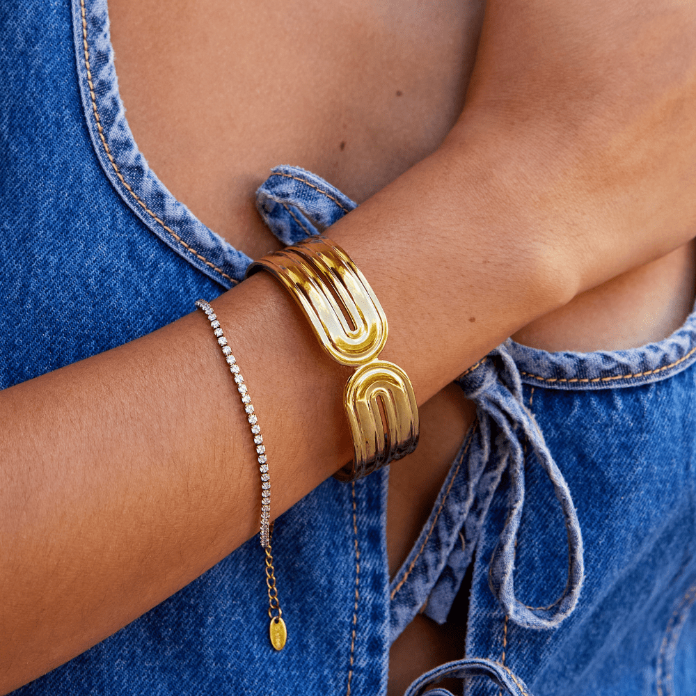 Ezra Gold Twist Cuff