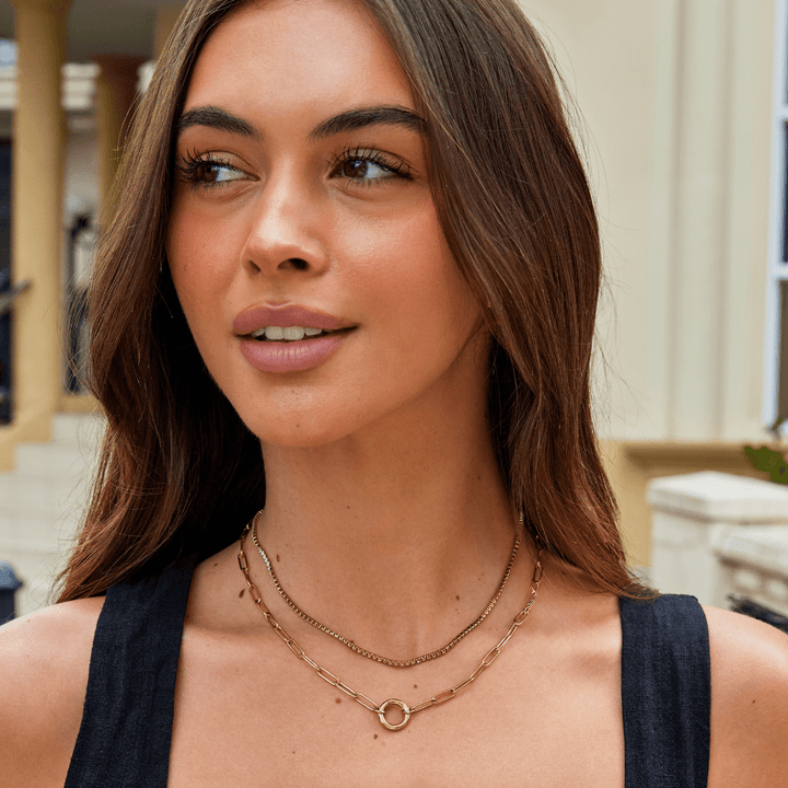 Golden Radiance Necklace: Cordelia