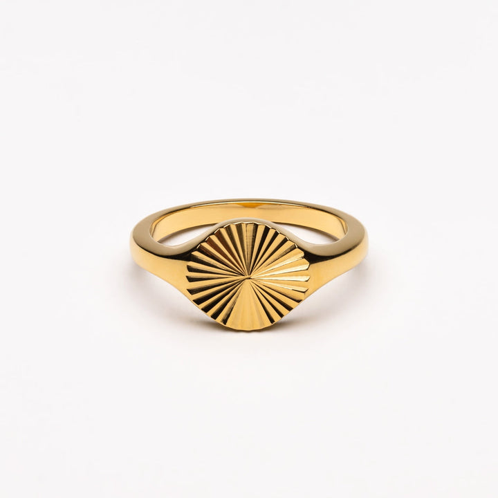 Soleil Éternel – Bague Sceau Élégante